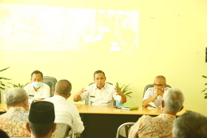 WAKIL WALI KOTA BEKASI RAPAT KERJA BERSAMA BBWSCC, BMSDA DAN FKRW TERKAIT KALI RAWALUMBU