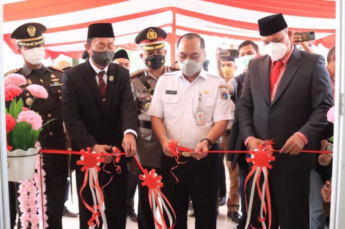 Jelang HUT Kota Bekasi, Plt. Wali Kota Didampingi Plt. Ketua DPRD Resmikan Gedung Fasilitas Publik Sektor Pendidikan, Kesehatan, dan Pelayanan Masyarakat