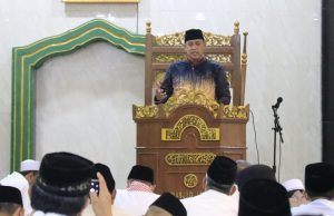 PLT WALI KOTA BEKASI BERSAMA FORKOPIMDA LAKSANAKAN TARAWIH KELILING