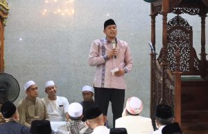 PLT WALI KOTA BEKASI TARAWIH KELILING SEKALIGUS LIHAT VAKSINASI BOOSTER