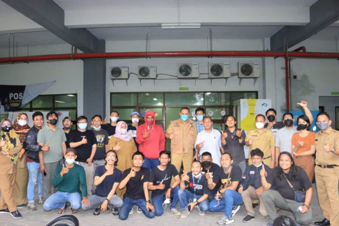 Sembari Ngabuburit, Tri Adhianto Audiensi Dengan Pokja Wartawan dan IJTI Kota Bekasi