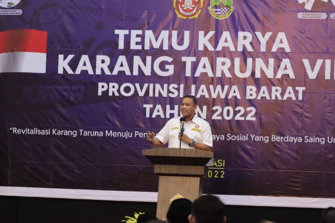 Plt. Wali Kota Bekasi Dampingi Gubernur Jawa Barat Dalam Temu Karya Karang Taruna VIII Provinsi Jawa Barat di Hotel Merapi Merbabu Kota Bekasi