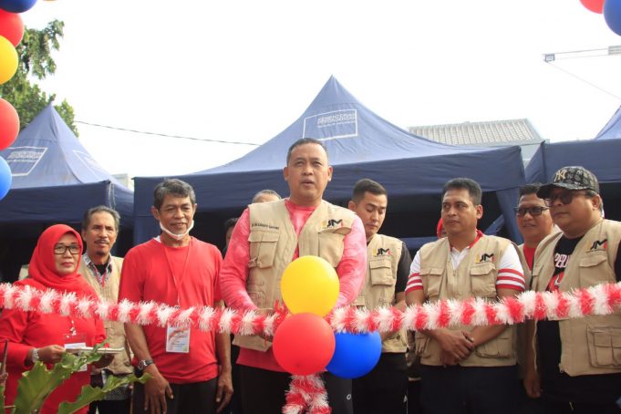 TRI ADHIANTO PLT WALI KOTA BEKASI KUKUHKAN UMKM MADANI