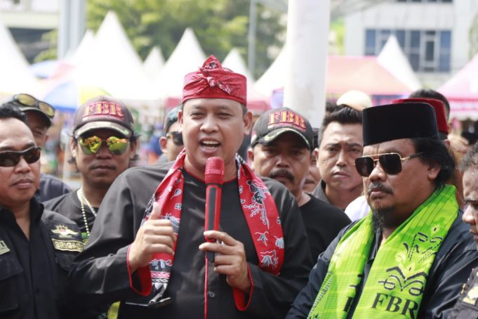 TRI ADHIANTO PLT. WALI KOTA BEKASI HADIRI SILATURAHMI AKBAR LEBARAN BEKASI