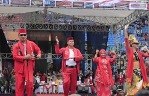 GUBERNUR JAWA BARAT RIDWAN KAMIL APRESIASI PAGELARAN PESONA NUSANTARA BEKASI KEREN
