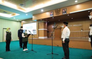 PENGUKUHAN PENGURUS JABAR BERGERAK. HADIR ATHALIA RIDWAN KAMIL