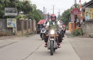 Tri Adhianto Plt.Wali Kota Bekasi Keliling Naik Sepeda Motor Resmikan Sejumlah Pembangunan di Mustikajaya