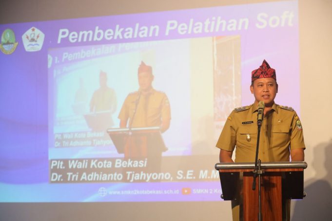 Tri Adhianto Plt. Wali Kota Bekasi Hadiri Pembukaan Program Upskilling Lulusan 25 Smk Se-Kota Bekasi Tahun 2023
