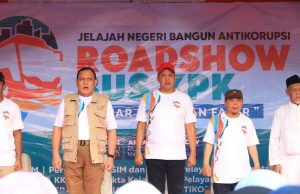 Bus KPK Beri Edukasi Warga Kota Bekasi Akan Bahaya Korupsi dan Hajar Serangan Fajar