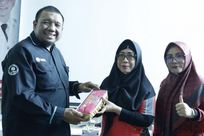 Kabag Humas Setda Kota Bekasi Terima Kunjungan Mahasiswa/i STIAMI Terkait Kehumasan