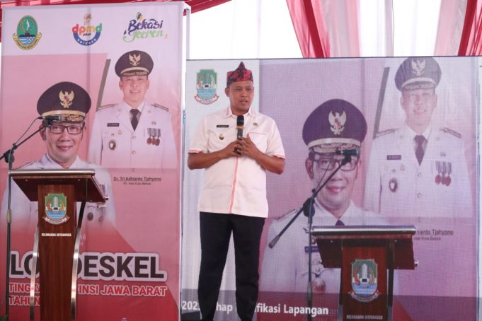 Tri Adhianto Plt. Wali Kota Bekasi Sambut Tim Penilai Lomba Penilaian Desa Kelurahan Tingkat Provinsi Jawa Barat di Kelurahan Jatirangga