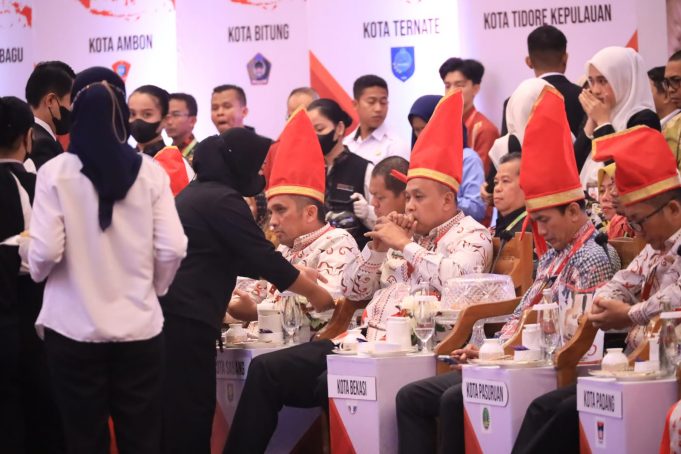 Tri Adhianto Hadiri Rakernas XVI Apeksi 2023 di Makassar: Kota Bekasi Siap Wujudkan City Branding Guna Tingkatkan Pertumbuhan Ekonomi