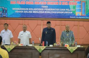 WALI KOTA BEKASI TRI ADHIANTO BUKA SOSIALISASI DAN PEMBINAAN PENGELOLAAN LINGKUNGAN HIDUP