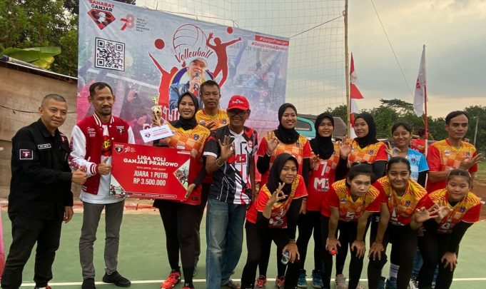 M3VC Kota Bekasi Putri Menyabet Juara 1 Liga Bola Volley Sahabat Ganjar Se-Jawa Barat