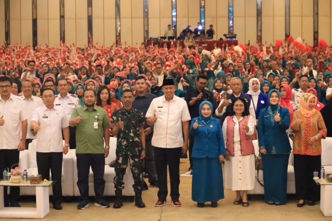 Hadiri Gebyar PKK 2023, Wali Kota Bekasi Tri Adhianto Apresiasi Atas Kinerja Kader PKK dalam Pemberdayaan Masyarakat