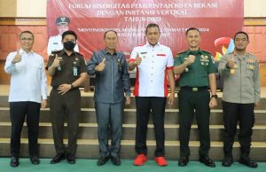 Wali Kota dan Forkopimda Kota Bekasi Hadiri Sosialiasi Pelaksanaan Pemilu Damai 2024