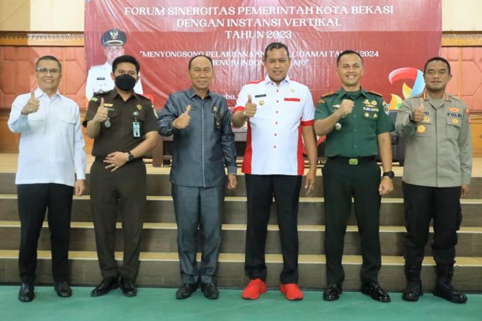 Wali Kota dan Forkopimda Kota Bekasi Hadiri Sosialiasi Pelaksanaan Pemilu Damai 2024