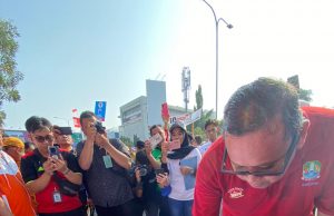 Wali Kota Bekasi Tri Adhianto Bersama Perwakilan Partai Tandatangani Deklarasi Pemilu Damai 2024