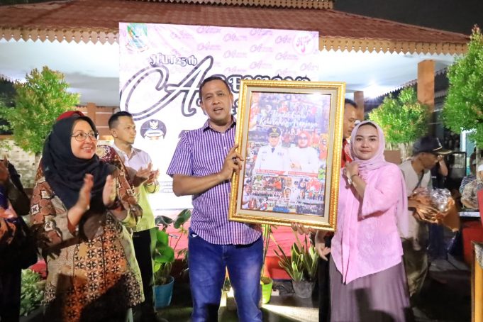 Wali Kota Bekasi Hadiri Perayaan HUT Ke-25 Kelurahan Aren Jaya Kecamatan Bekasi Timur