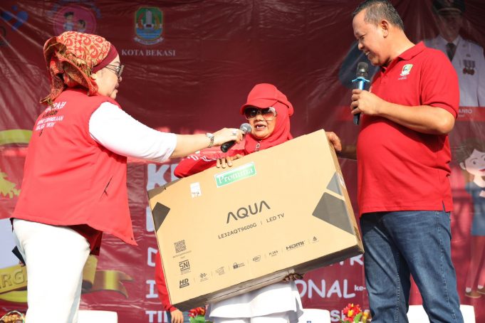 Wali Kota Bekasi Hadiri Perayaan Harganas Ke-30: “MENUJU KELUARGA BEBAS STUNTING DENGAN PELAYANAN KB METODA KONTRASEPSI JANGKA PANJANG (MKJP) UNTUK INDONESIA MAJU