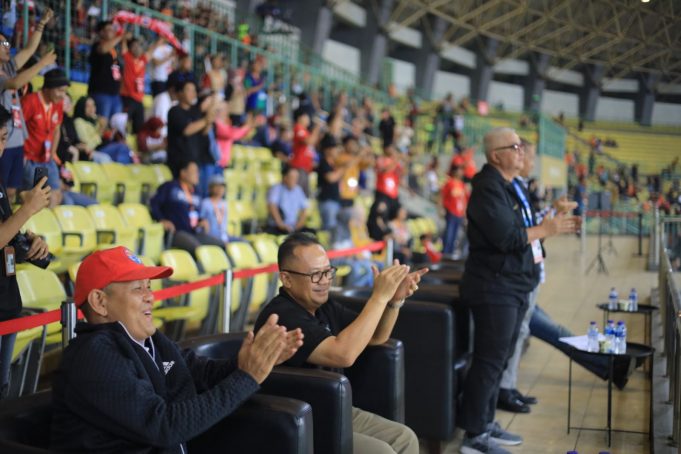 PJ WALI KOTA BEKASI R. GANI MUHAMMAD PASTIKAN KESIAPAN STADION PATRIOT CHANDRABHAGA