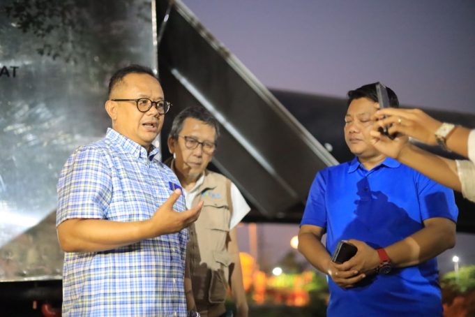 PJ WALI KOTA BEKASI R GANI MUHAMAD PASTIKAN AIR BERSIH TERATASI