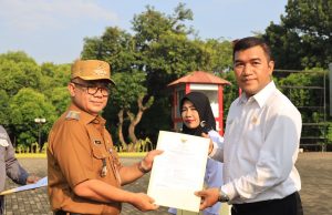 Pj. Wali Kota Bekasi Serahkan SK PPPK Secara Simbolis untuk 550 Tenaga Pendidik