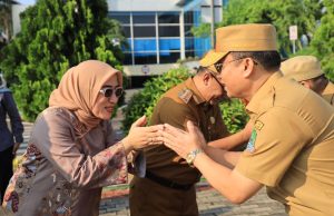 Paska Libur Lebaran, Pemkot Bekasi Mengadakan Apel Pertama Sekaligus Mengadakan Halal Bil Halal