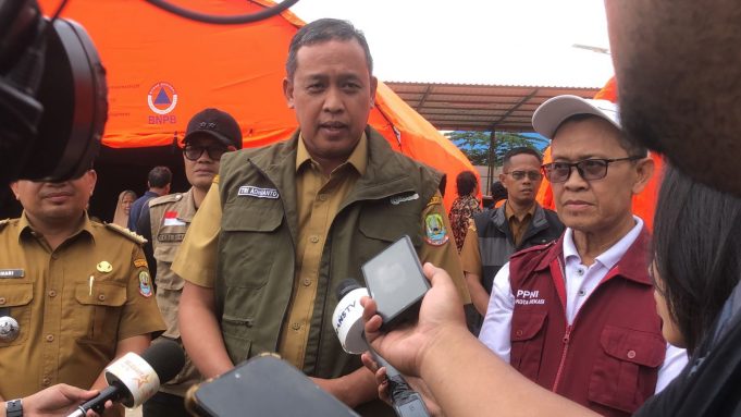 Kota Bekasi Dikepung Banjir Kiriman Air Dari Bogor, Ini Kata Tri Adhianto Wali Kota Bekasi