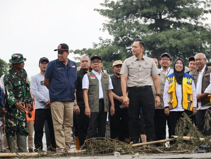 Pemerintah Bersinergi Tangani Dampak Banjir di Bekasi: Fokus Rehabilitasi Infrastruktur dan Pemulihan Sosial