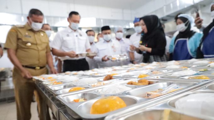 Kota Bekasi Tambah Dapur MBG, Tri Adhianto Komitmen Jalankan Amanah Presiden