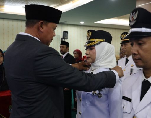 Wali Kota Bekasi Tri Adhianto Lantik 44 Pejabat Pemkot