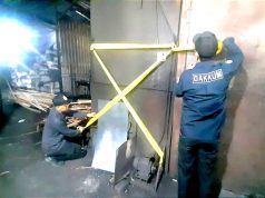 Tegakkan Aturan Lingkungan, Gakkum DLH Kota Bekasi Segel Pabrik Arang di Sumur Batu