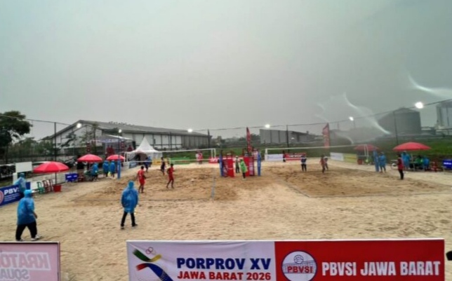 Porprov Jabar XV: Satu Kemenangan, Skor 2 : 1 untuk Tim Voli Pasir Kota Bekasi