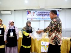 Dukung UMKM Tingkatkan Produktifitas, Wali Kota Bekasi Salurkan Peralatan Usaha